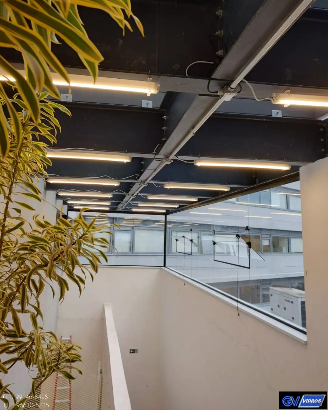 Sacada com vidro laminado